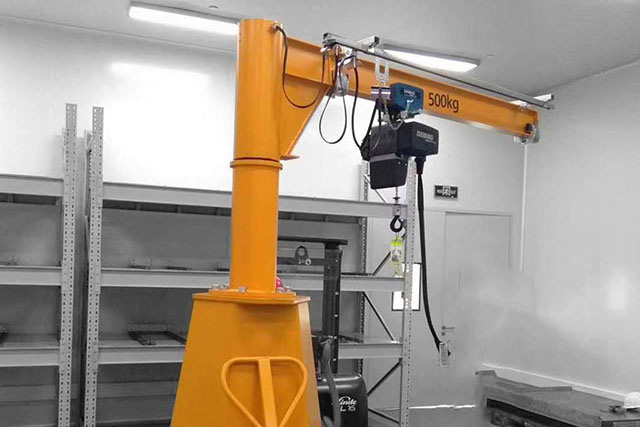 在搭建悬臂吊时需要需要注意哪些问题?